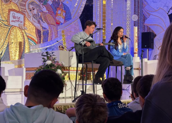 Concert de Mariona Escoda i Cesc Sansalvado durant l’edició passada del Canòlich Music. Foto: Instagram @canolich.music