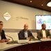 El cònsol menor d'Encamp, Xavier Fernàndez i el conseller de Finances, Esports i Reactivació Econòmica, Nino Marot, i la tècnica de Reactivació Econòmica Mar Querencia, durant la presentació de l'Enfira't. Foto: M. F. (ANA)