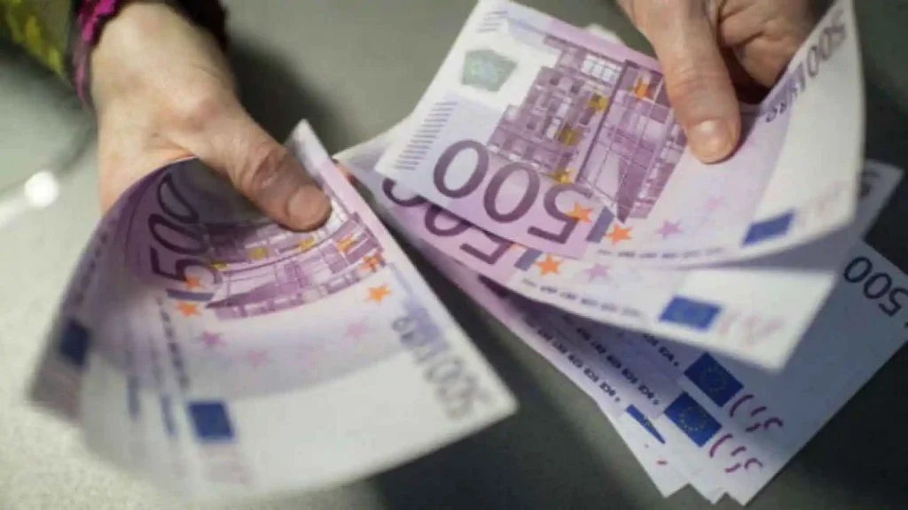 L'acusat cobrarà 30.000 euros / Google