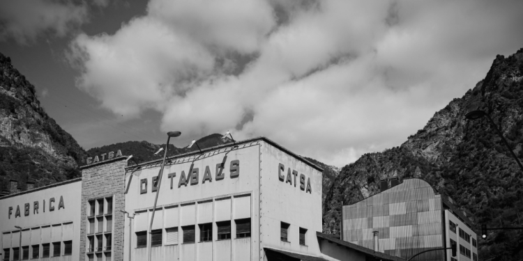 L'edifici CATSA, a Sant Julià de Lòria.