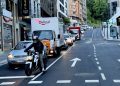 La imatge compartida a xarxes sobre les cues al carrer de la Unió.
