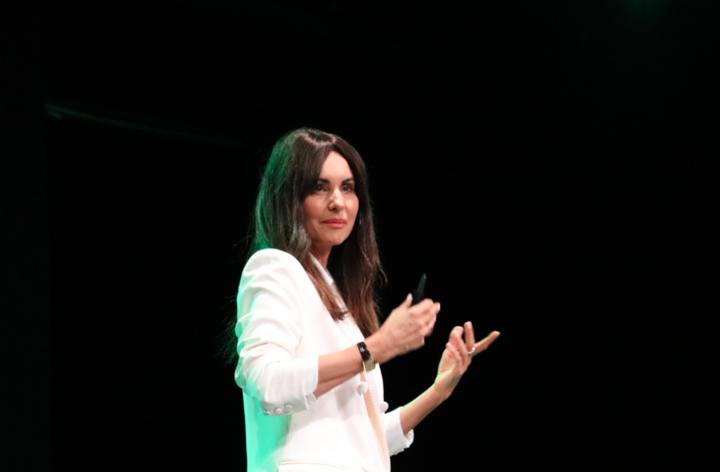 La neurocientífica Ana Ibáñez durant la conferència.