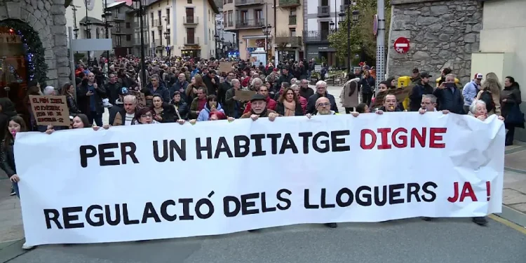 Protesta del sindicat de llogaters contra la nova llei de l'habitatge / Arxiu
