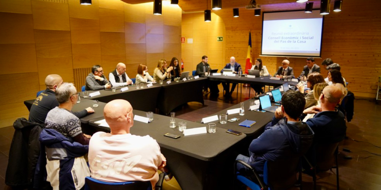 Una reunió del Consell Econòmic i Social del Pas de la Casa.
