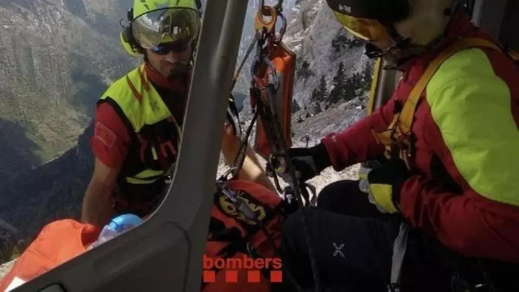 Rescat dels bombers amb helicòpter / Bombers Generalitat