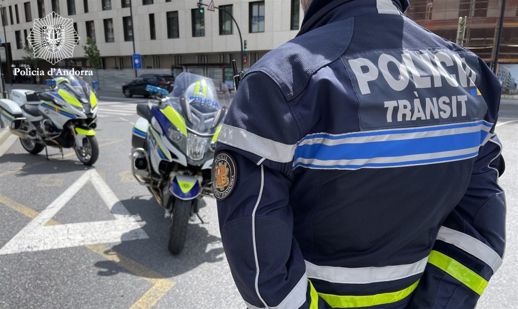 Un agent de trànsit de la policia. Foto: Policia d'Andorra