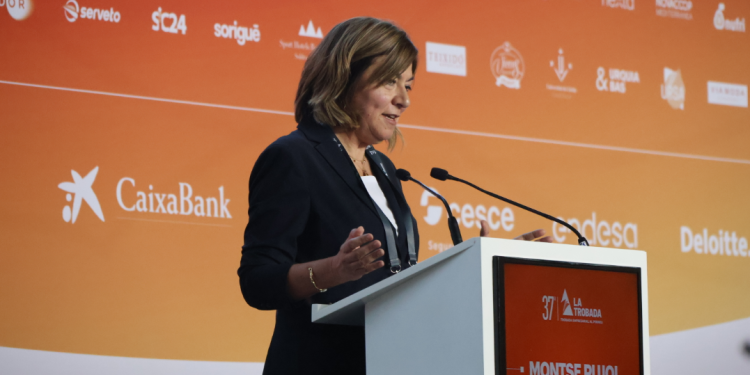 Presidenta de la Trobada Empresarial al Pirineu, Montse Pujol, durant la cloenda.