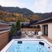 Una de les habitacions amb jacuzzi de l'hotel de Messi a Escaldes.