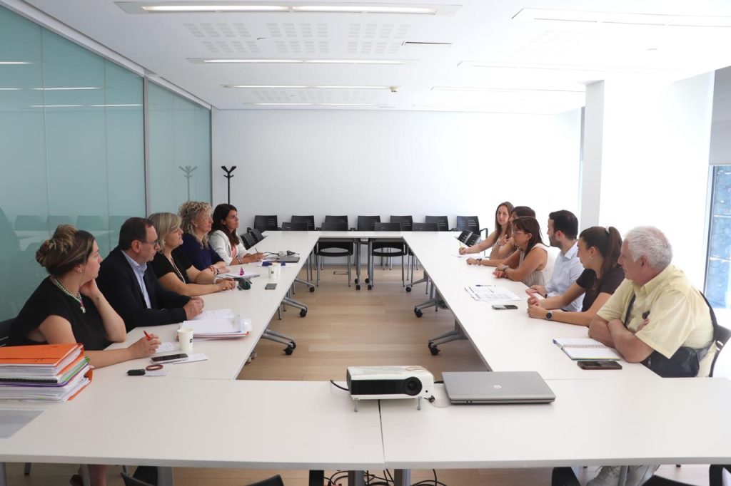 Reunió de les parapúbliques amb el grup demòcrata.