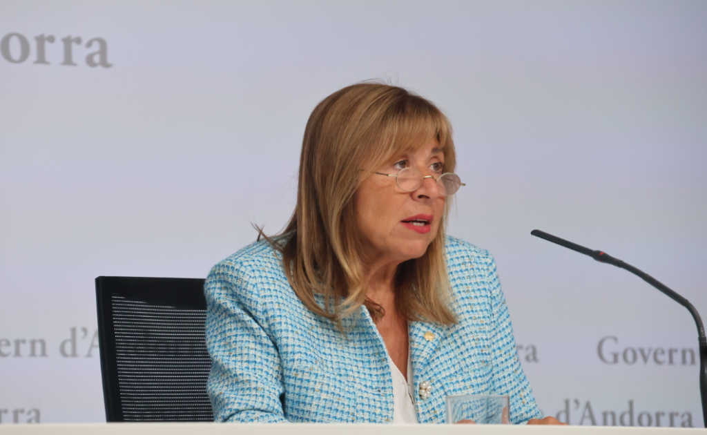 La ministra de Presidència, Economia, Treball i Habitatge, Conxita Marsol, durant la roda de premsa.