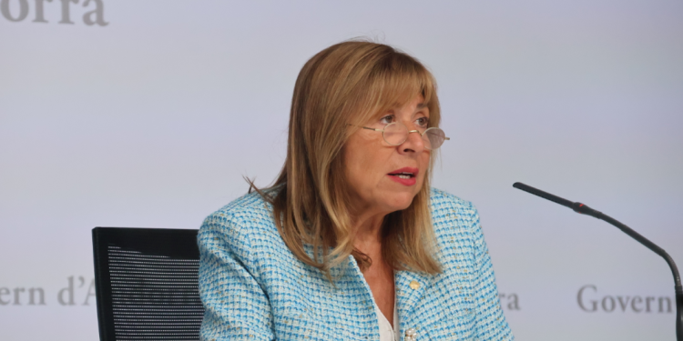 La ministra de Presidència, Economia, Treball i Habitatge, Conxita Marsol, durant la roda de premsa.