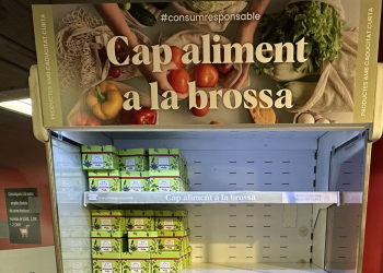 Una nevera per a productes propers a la caducitat en un centre comercial. Foto: Arxiu ANA