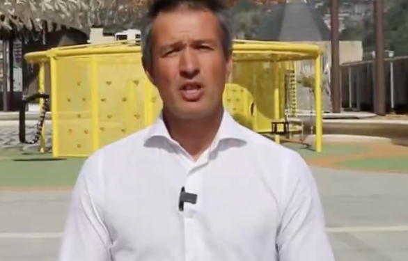 David Astrié en un moment del vídeo.