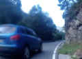 Vehicle andorrà circulant de manera temerària prop d'un ciclista.