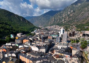 Vista d'Andorra / Commons