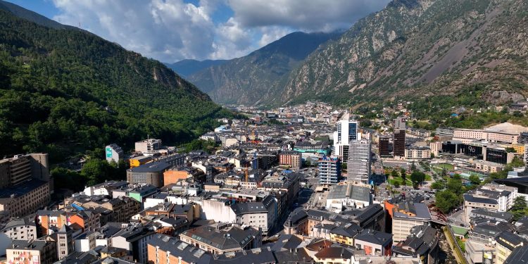Vista d'Andorra / Commons