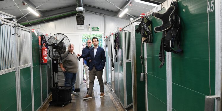 Visita de les autoritats de la gossera i la gatera. Foto:SFGA/JAViladot