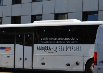 Bus que connecta la Seu amb Andorra.