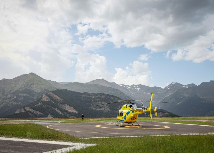 Helicòpter a l'heliport de la Caubella / Govern