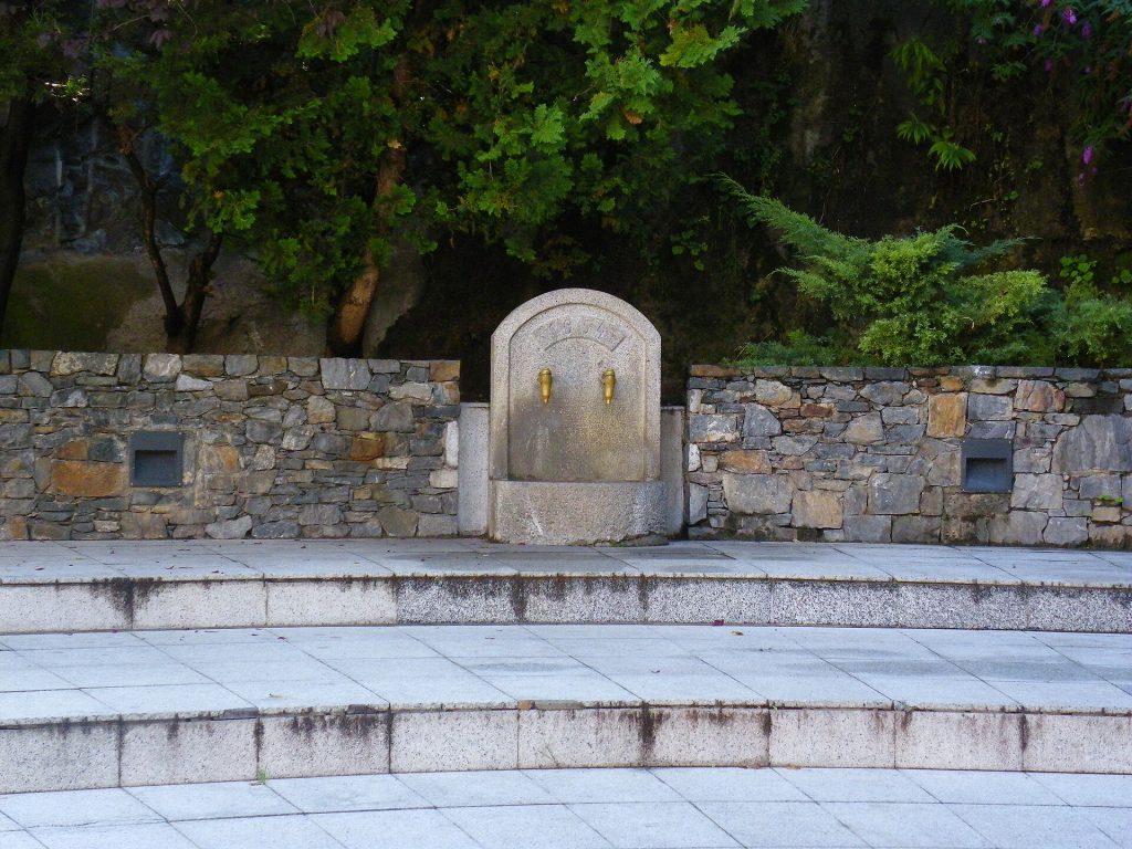els fets van tenir lloc a la Plaça de la Creu Blanca d'Escaldes / Commons