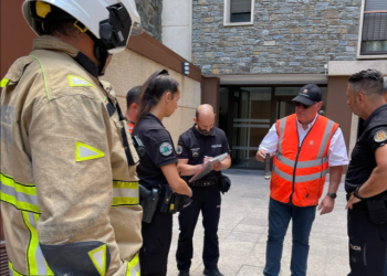 Intervenció de les autoritats a la zona de l'incident.