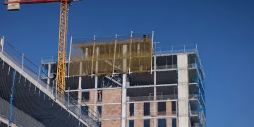 Construcció d'un edifici / Google