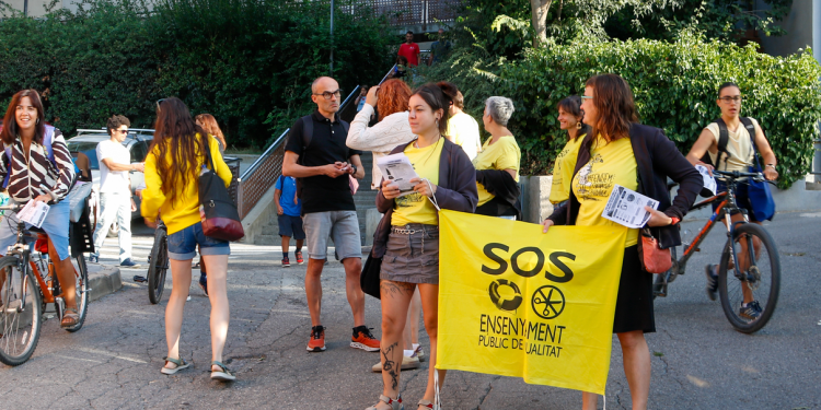 Protesta docent a la Seu.