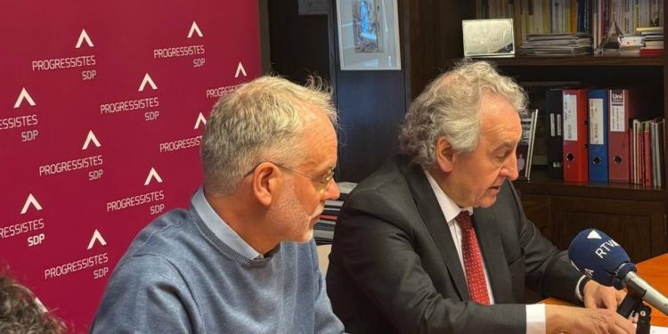 El president de Progressistes-SDP, Josep Roig, i el membre dle consell nacional, Jaume Bartumeu / P-SDP