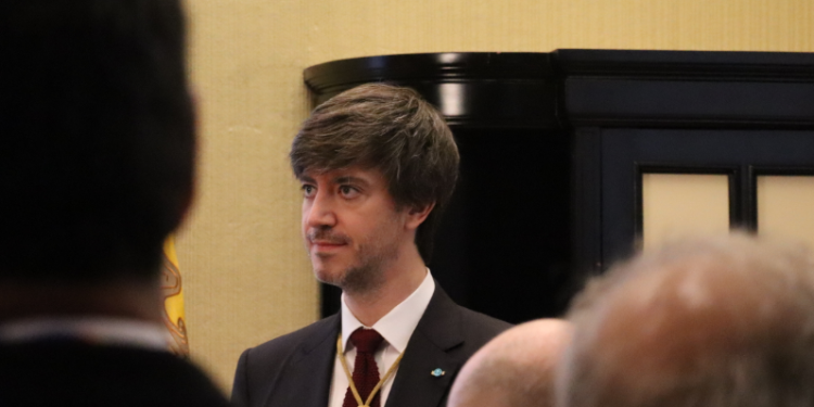 El síndic general, Carles Ensenyat, durant el discurs del dia de Meritxell.