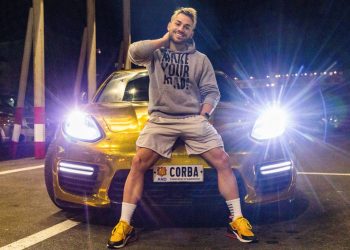 L'influencer Julio Corbacho i el seu supersportiu / Google