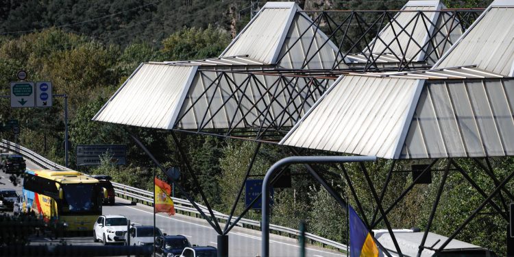 Frontera Espanya riu Runer