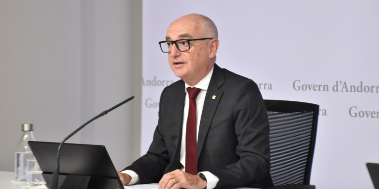 El ministre de Finances, Ramon Lladós, en la roda de premsa per presentar el pressupost 2027.