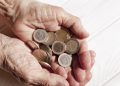 Perdre 2.000 euros l’any per només un cèntim: destapen un error matemàtic en les pensions
