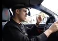Imatge de les ulleres amb càmera que usa el youtuber per grabvar mentre condueix / Xarxes
