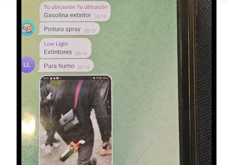 Imatge d'un dels missatges de la crida a la violència a Barcelona dissabte / Cedida