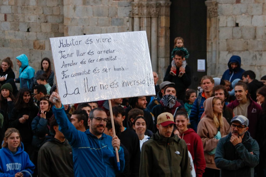 Manifestació per l'habitatge a la Seu. Foto: ACN