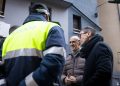 Els consellers de Circulació i de Serveis Públics i Medi Ambient, Xavier Surana i Jordi Cabanes, respectivament, amb agents cívics. Foto: Comú d'Andorra la Vella / Tony Lara
