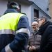 Els consellers de Circulació i de Serveis Públics i Medi Ambient, Xavier Surana i Jordi Cabanes, respectivament, amb agents cívics. Foto: Comú d'Andorra la Vella / Tony Lara