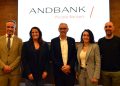 El secertari d'Estat de Joventut i Esports, Alain Cabanes; la directora de Banca País d’Andbank, Maria Suárez; el president de la World Triathlon ASntonio Fernández i la presidenta i el director tècnic de la federació andorrana de triatló, Edurne López i Víctor Cunill.