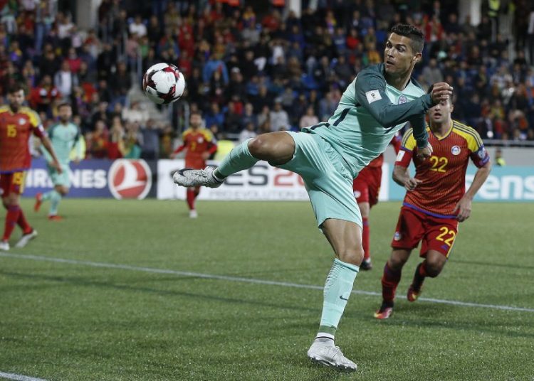 Cristiano Ronaldo en un partit contra la selecció d'Andorra.