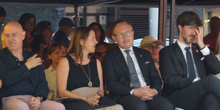 Rosa Gili i Xavier Espot en un acte / ANA