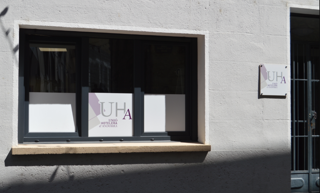 La seu de la Unió Hotelera d'Andorra (UHA).